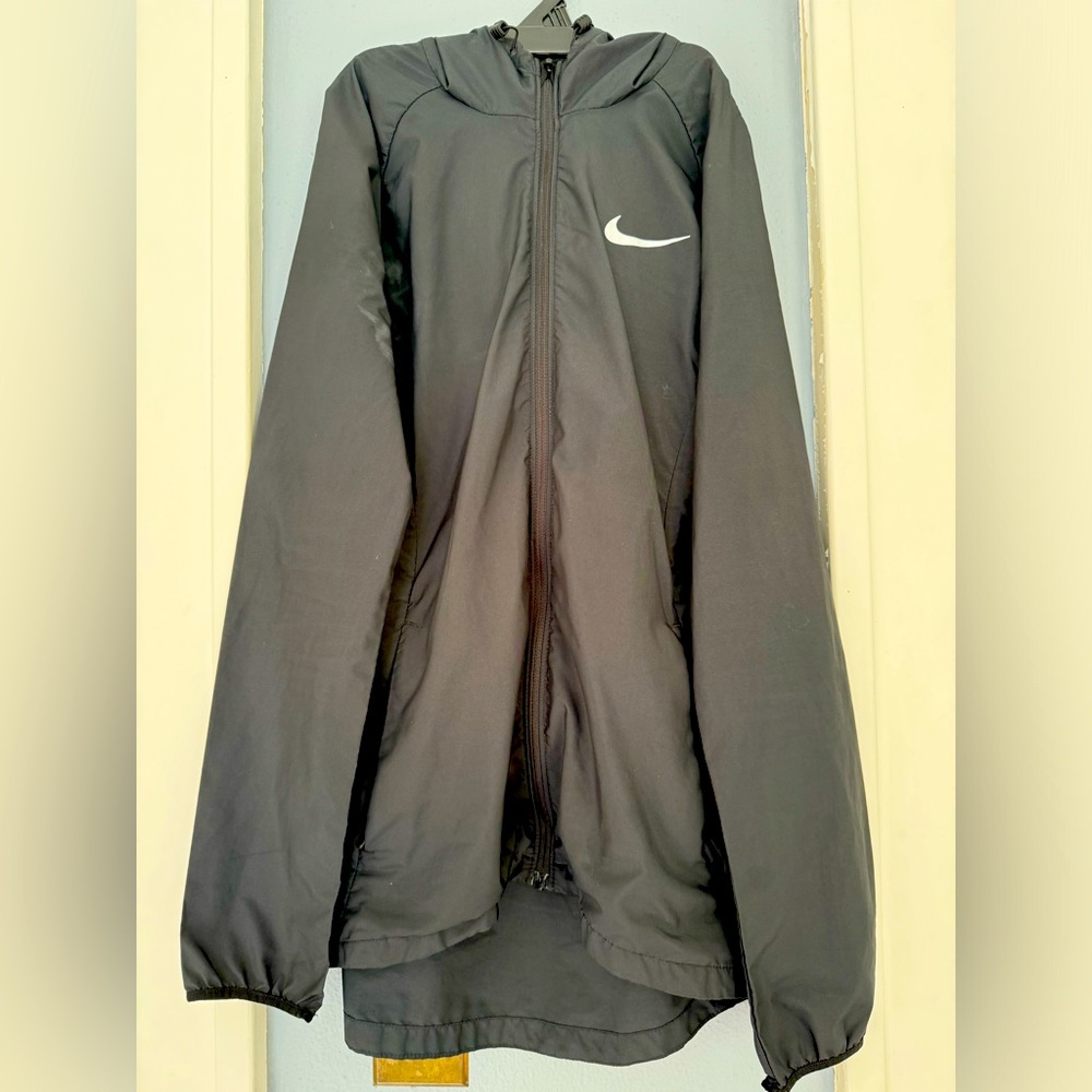 Nike lightweight windbreaker